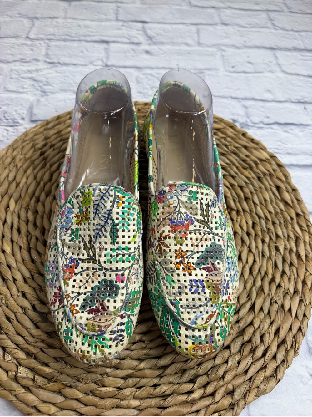 Lalisa Sophia Floral Leather Perforated Loafers in Multicolor. Size 40